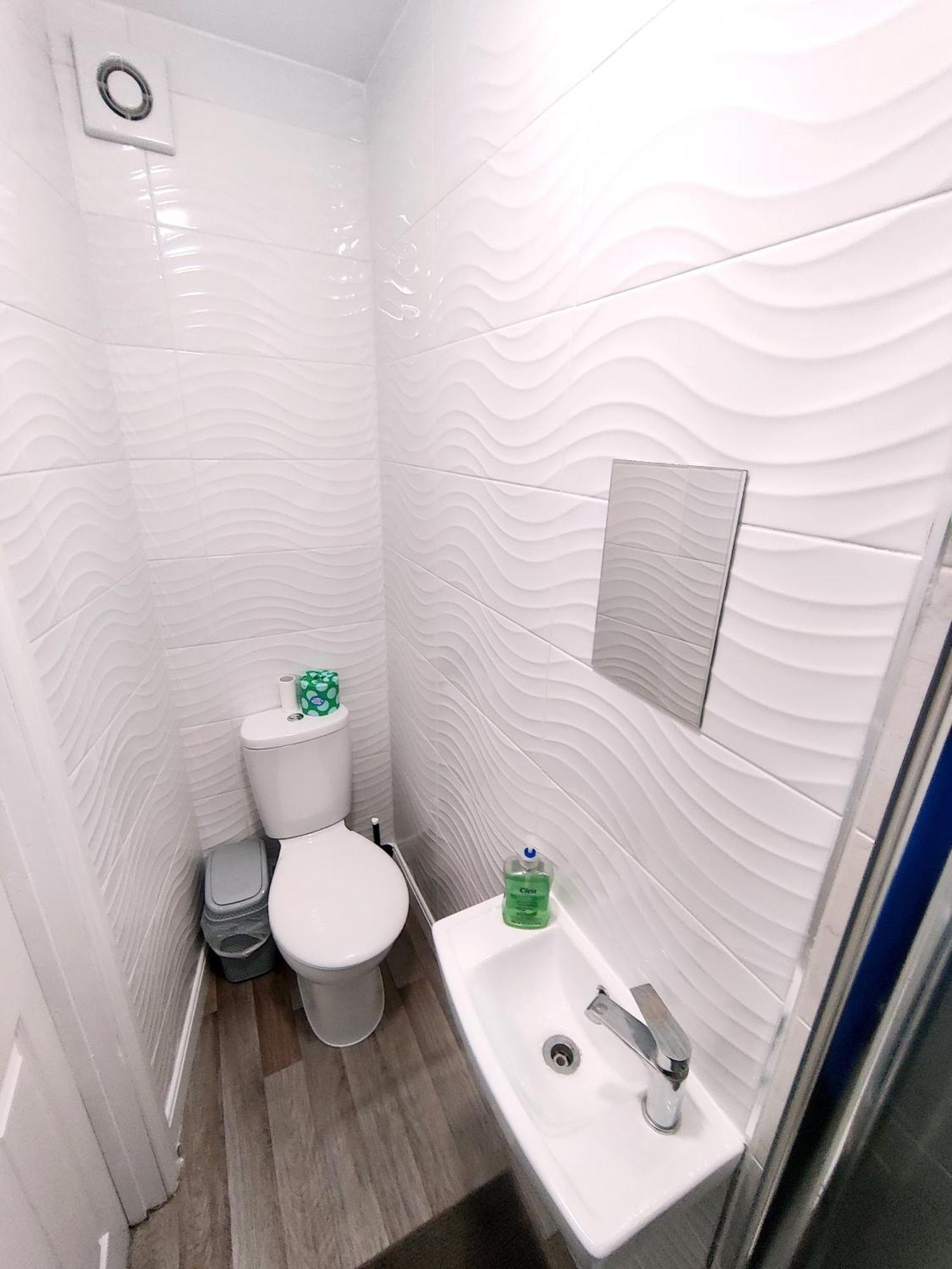 House Share With Few Ensuite Rooms Near Southmead Bristol Eksteriør billede