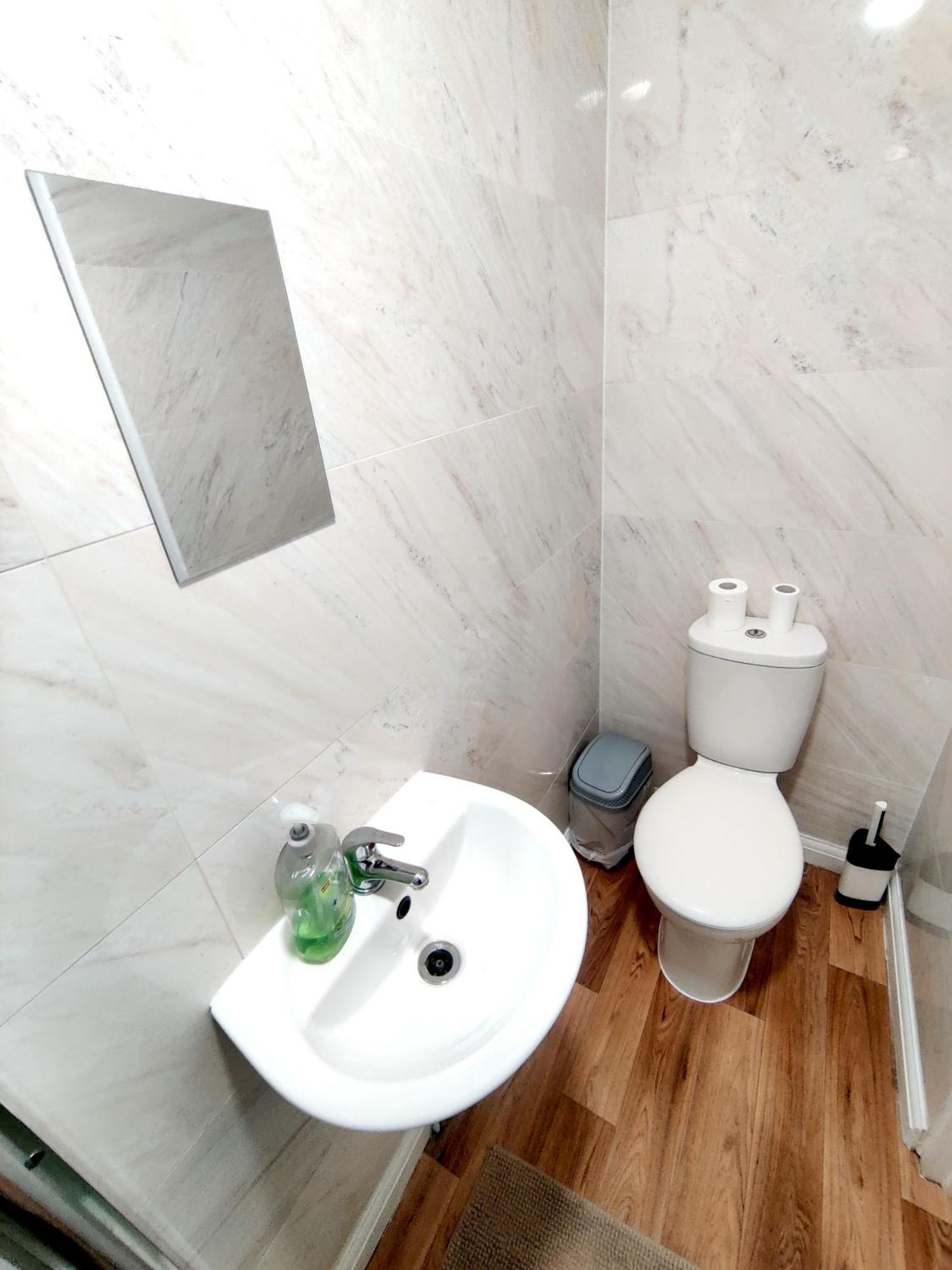 House Share With Few Ensuite Rooms Near Southmead Bristol Eksteriør billede