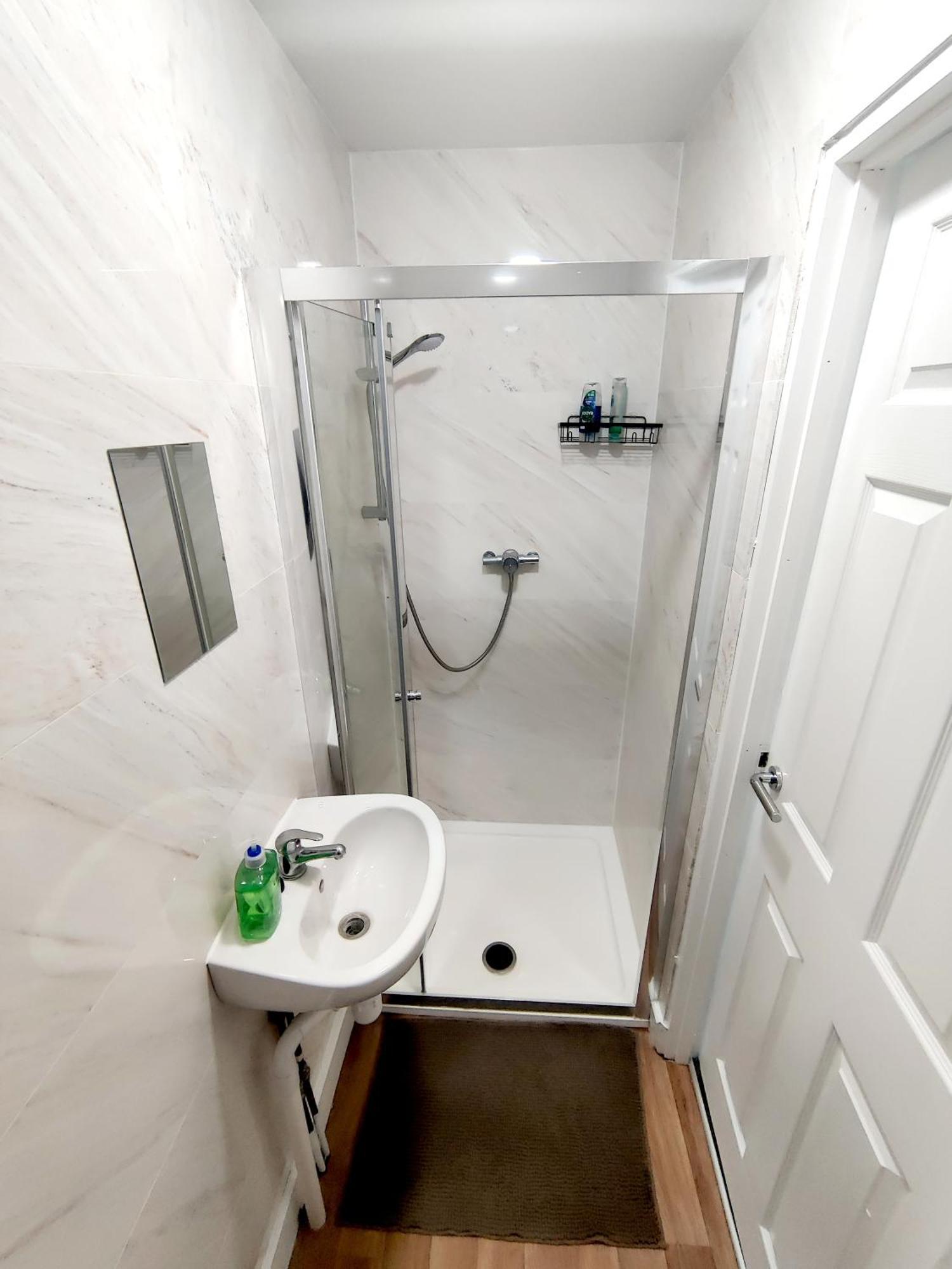 House Share With Few Ensuite Rooms Near Southmead Bristol Eksteriør billede